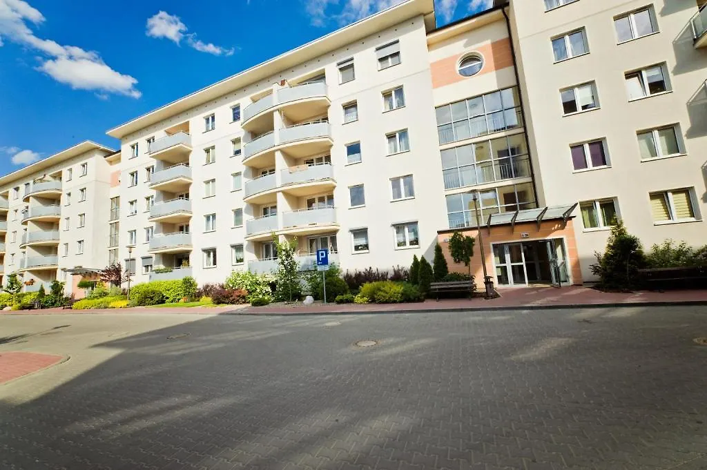 E-Apartamenty Poznań 0*,  Polska